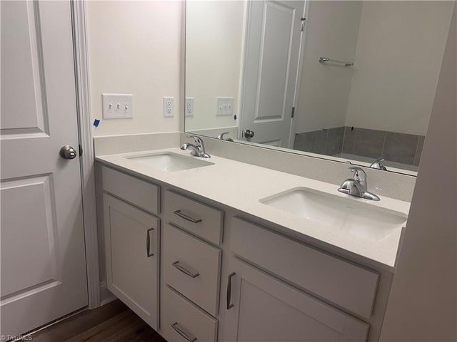 1304 Hammond Drive, Mebane, NC 27302