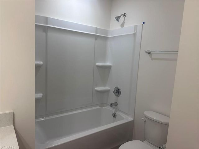 1304 Hammond Drive, Mebane, NC 27302