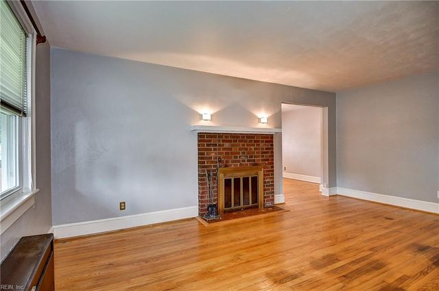 3801 Craven CIR, Norfolk, VA 23513
