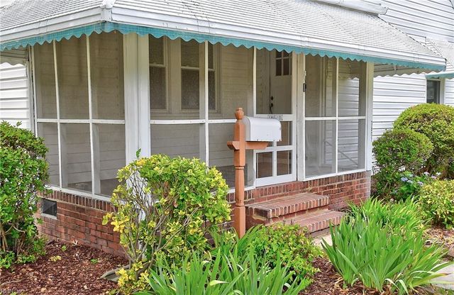 3801 Craven CIR, Norfolk, VA 23513