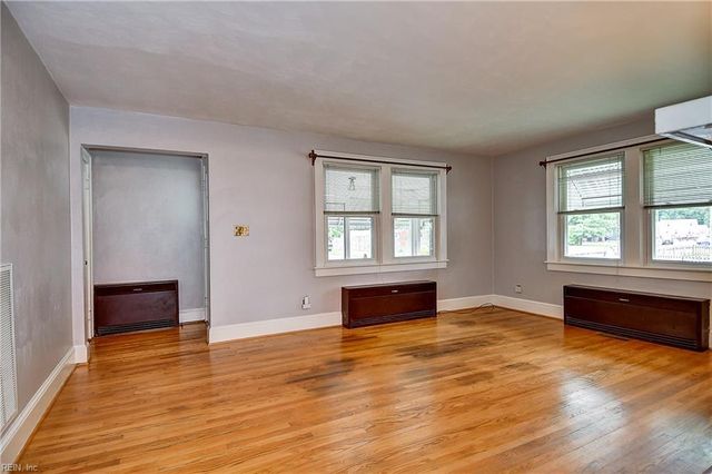 3801 Craven CIR, Norfolk, VA 23513
