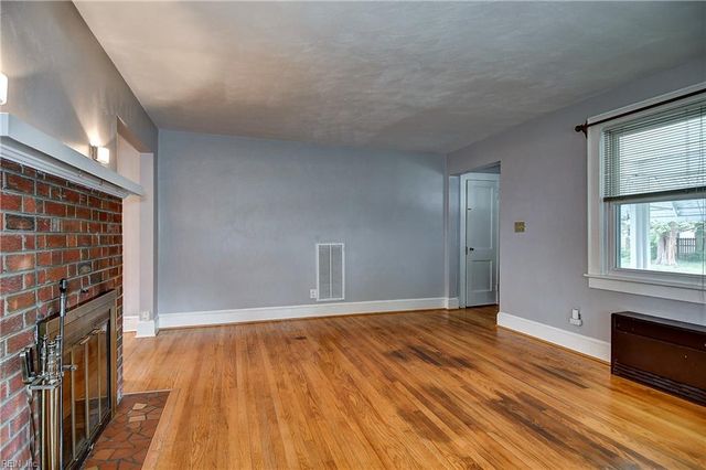 3801 Craven CIR, Norfolk, VA 23513