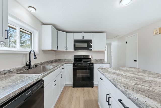 5065 E 1200 N, Roanoke, IN 46783