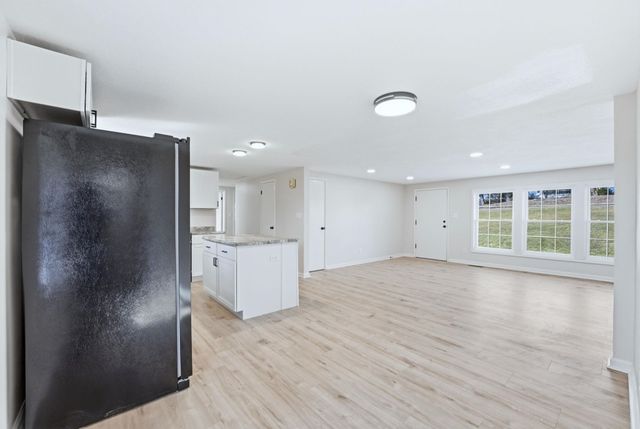 5065 E 1200 N, Roanoke, IN 46783