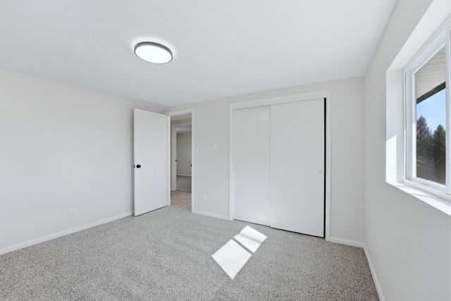 5065 E 1200 N, Roanoke, IN 46783