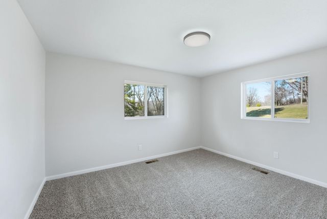 5065 E 1200 N, Roanoke, IN 46783