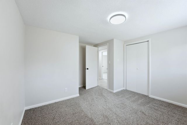 5065 E 1200 N, Roanoke, IN 46783