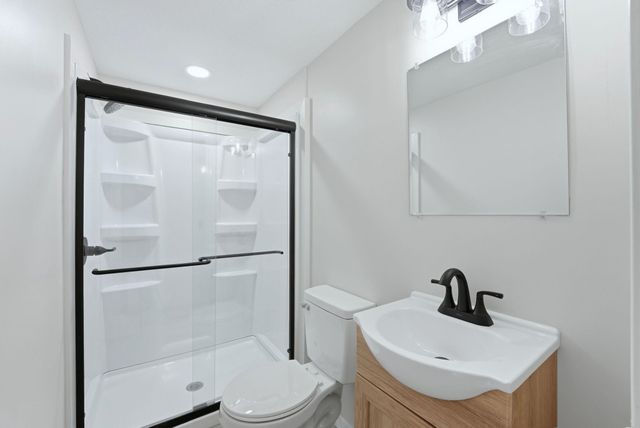 5065 E 1200 N, Roanoke, IN 46783