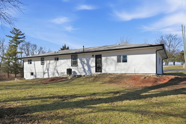 5065 E 1200 N, Roanoke, IN 46783