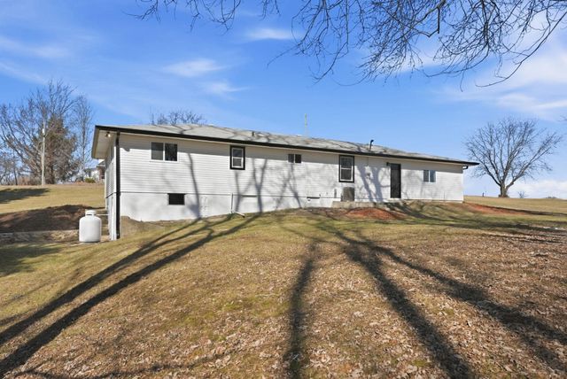 5065 E 1200 N, Roanoke, IN 46783