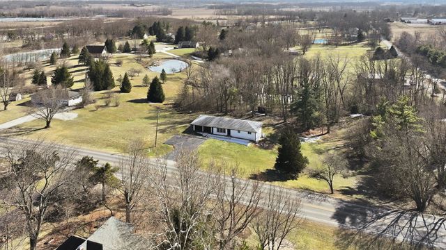 5065 E 1200 N, Roanoke, IN 46783