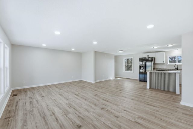 5065 E 1200 N, Roanoke, IN 46783