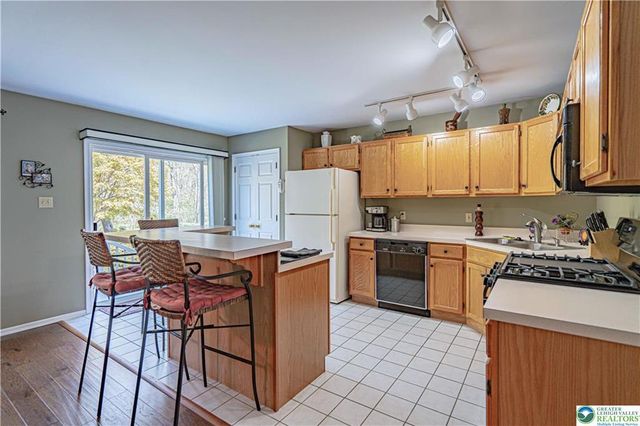 1577 Pinewind Drive, Alburtis Borough, PA 18011