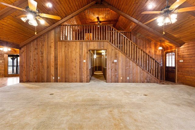 947 Pumpkin Center Rd, Marshall, TX 75672