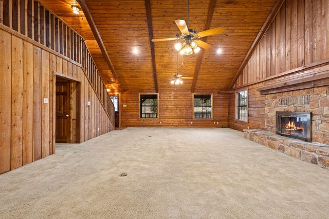 947 Pumpkin Center Rd, Marshall, TX 75672