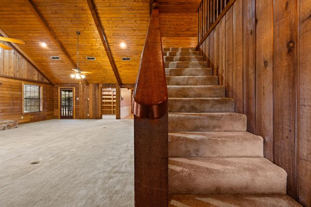 947 Pumpkin Center Rd, Marshall, TX 75672