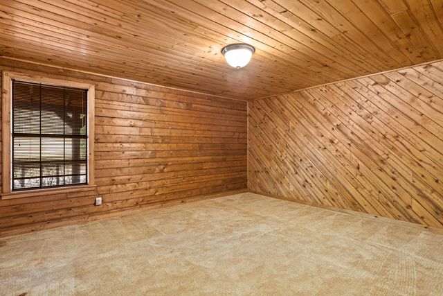 947 Pumpkin Center Rd, Marshall, TX 75672