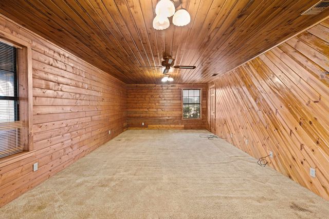 947 Pumpkin Center Rd, Marshall, TX 75672