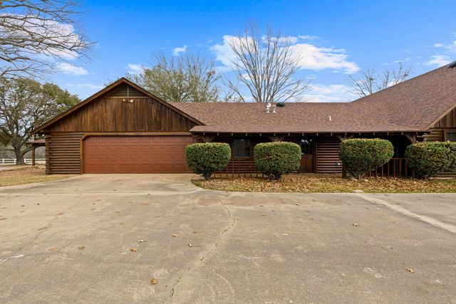 947 Pumpkin Center Rd, Marshall, TX 75672