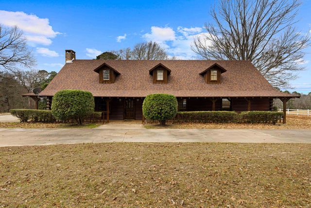 947 Pumpkin Center Rd, Marshall, TX 75672