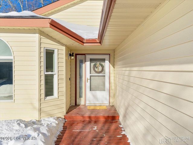 1115 W Joan Of Arc Road, Palmer, AK 99645
