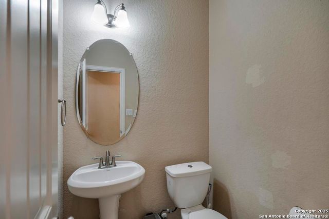 8815 Hideout Bend, San Antonio, TX 78254