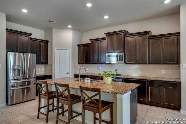 8815 Hideout Bend, San Antonio, TX 78254