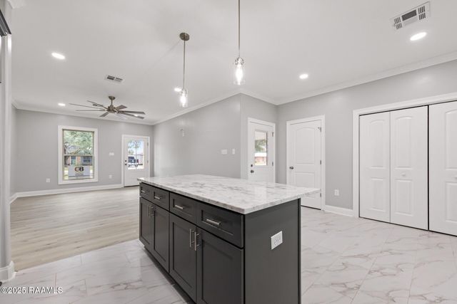 226 Lindsey Circle, Carencro, LA 70520