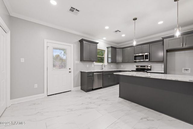 226 Lindsey Circle, Carencro, LA 70520