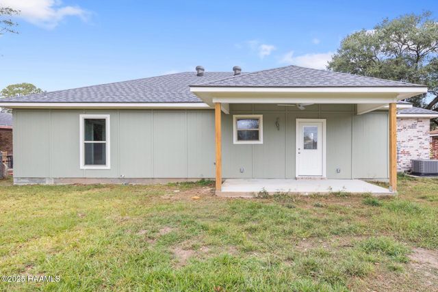 226 Lindsey Circle, Carencro, LA 70520