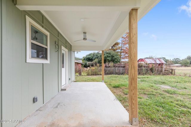 226 Lindsey Circle, Carencro, LA 70520