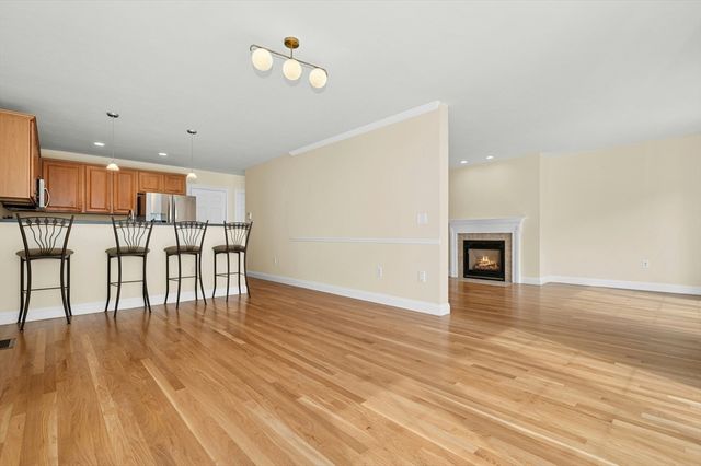 14 Northgate Ct 14, Grafton, MA 01536
