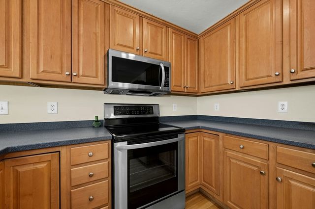 14 Northgate Ct 14, Grafton, MA 01536