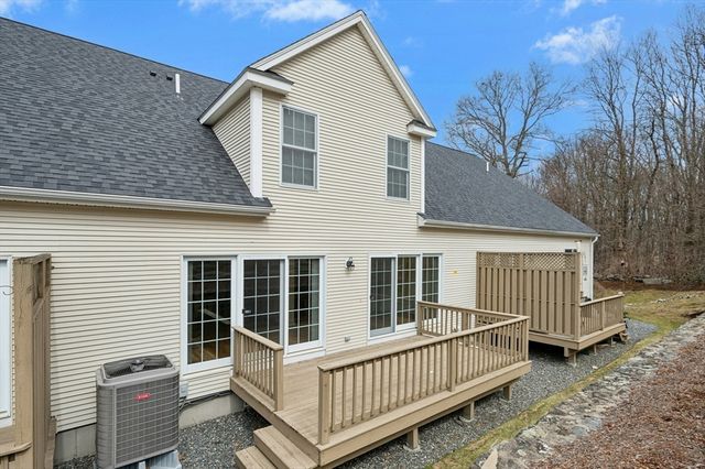 14 Northgate Ct 14, Grafton, MA 01536