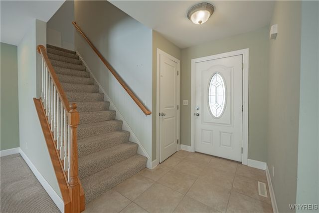 5544 Twilight Lane, Lockport Town, NY 14094