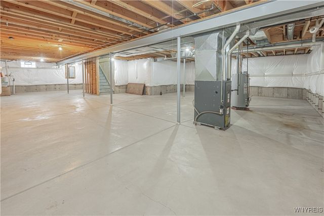 5544 Twilight Lane, Lockport Town, NY 14094