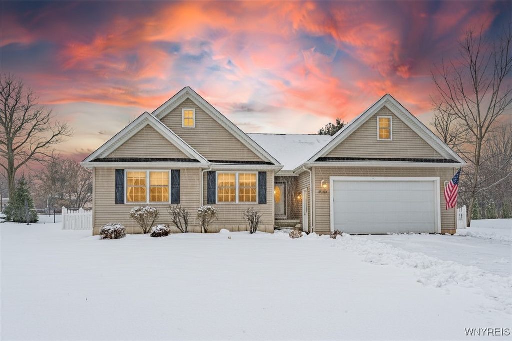 5544 Twilight Lane, Lockport Town, NY 14094