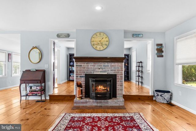 72 POOR FARM RD, Pennington, NJ 08534