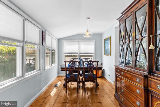 72 POOR FARM RD, Pennington, NJ 08534