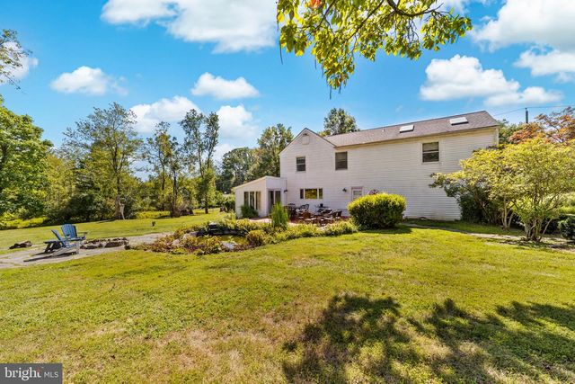 72 POOR FARM RD, Pennington, NJ 08534