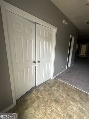 293 Brookview Drive, Riverdale, GA 30274