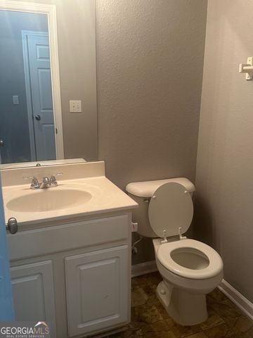 293 Brookview Drive, Riverdale, GA 30274