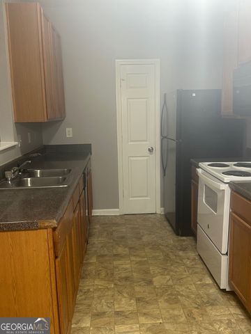293 Brookview Drive, Riverdale, GA 30274