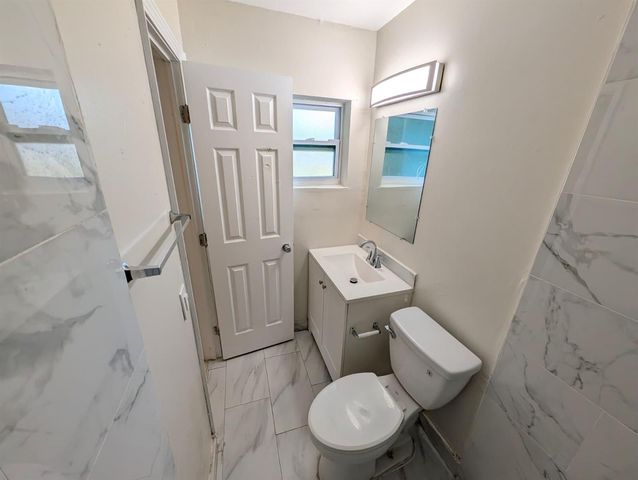 180 Penn Way, Fort Lauderdale, FL 33312