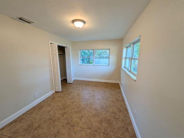 180 Penn Way, Fort Lauderdale, FL 33312
