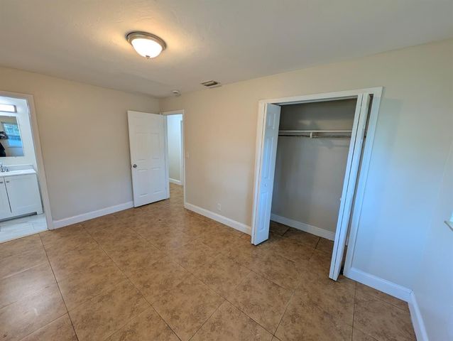 180 Penn Way, Fort Lauderdale, FL 33312