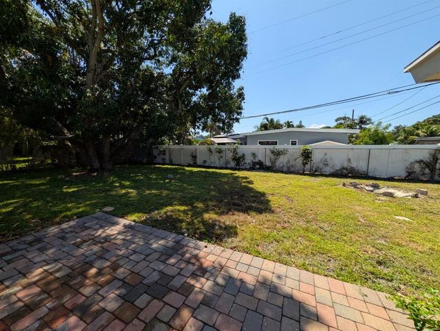 180 Penn Way, Fort Lauderdale, FL 33312
