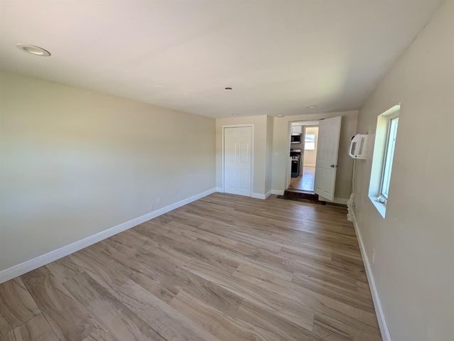 180 Penn Way, Fort Lauderdale, FL 33312