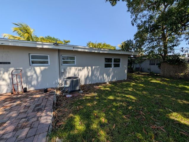 180 Penn Way, Fort Lauderdale, FL 33312