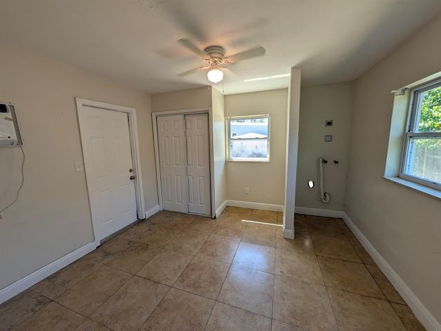 180 Penn Way, Fort Lauderdale, FL 33312